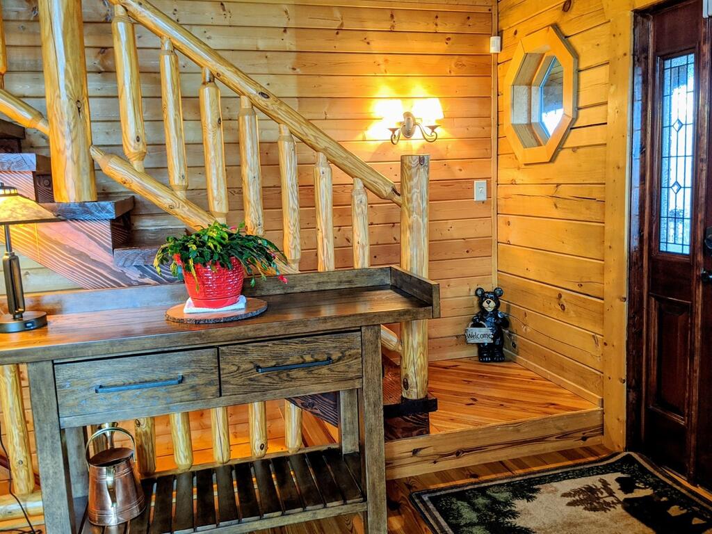 Bear Paw Lodge Cabin - thumb 1