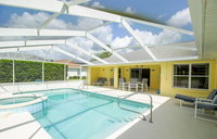 Beautiful  Sunny Pool Home with Golf View home USA Accommodation