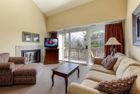 Beautiful 2 King Bedroom Golf Course Condo Tourism Bookings