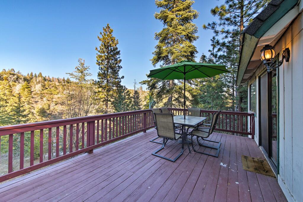 Beautiful Lake Arrowhead Home With 2 Decks & Views! - thumb 2