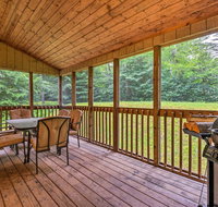 Beautiful Lake Naomi Retreat - Walk to the Beach - Tourism Bookings