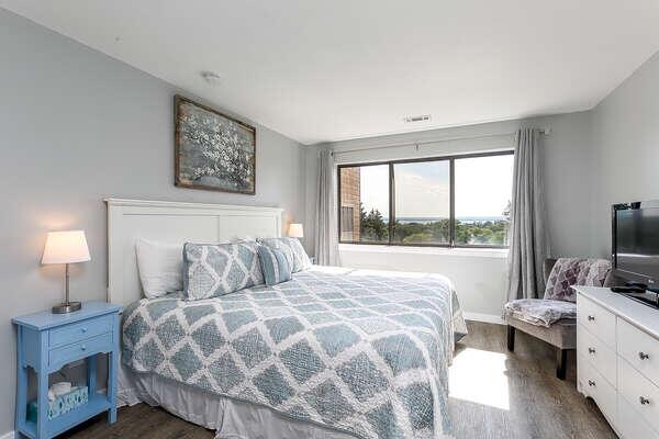 Beautiful Lake View Golf Course Condo - thumb 3