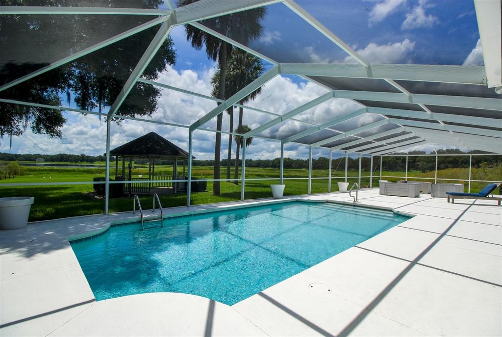 Beautiful Lakeview Home - thumb 2