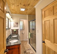 Beautiful Waterfront Monticello House with Fire Pit - China Accommodation