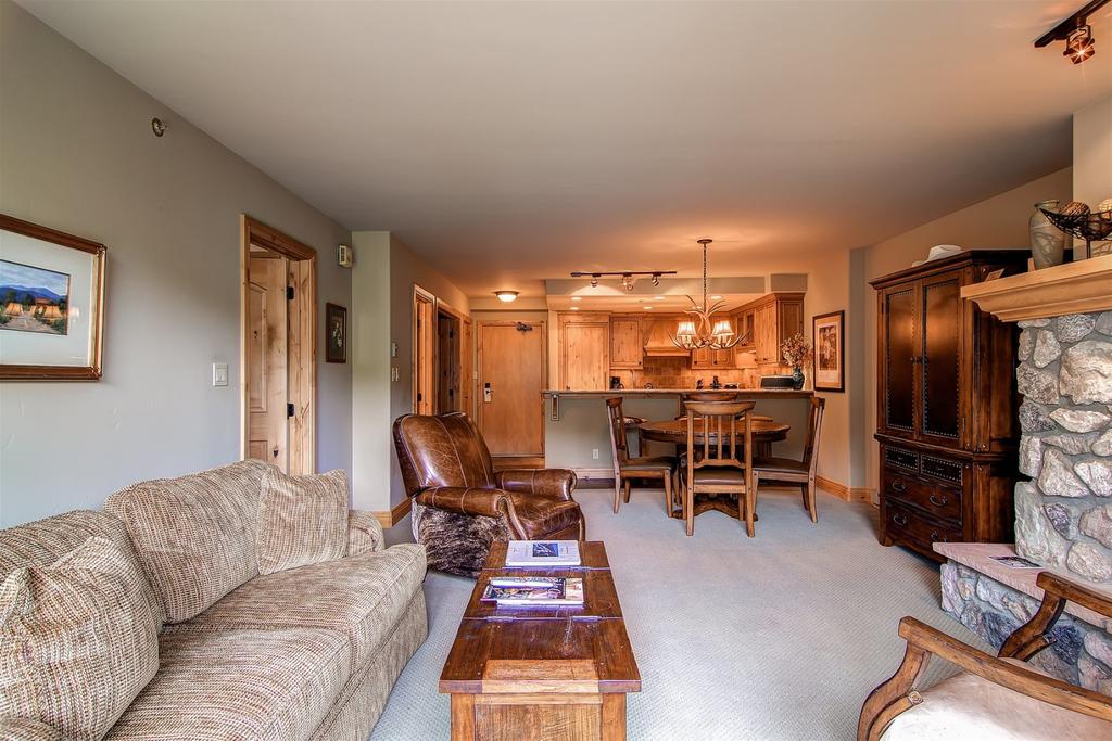 Beaver Creek, 2 Bedroom Condo At The Borders, Ski-in Ski-out, In The Village - thumb 3