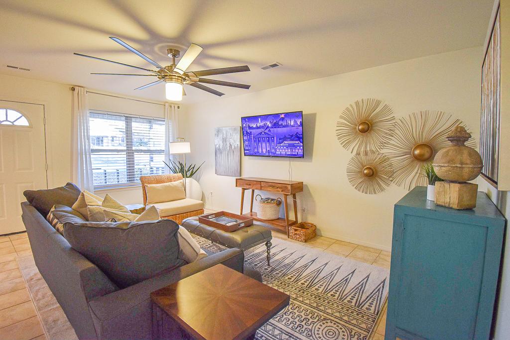 BECK Há—©US 3 BR Near UA CEá‘ŽTRAL Location! - thumb 3