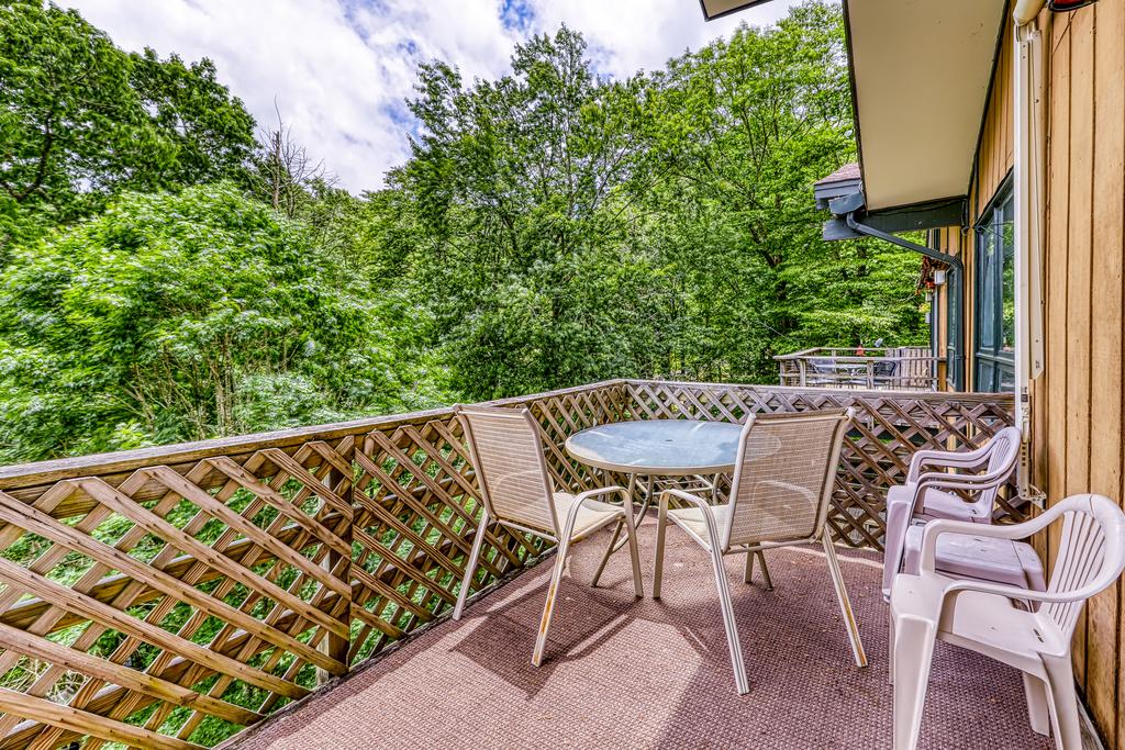 Bee Branch 11 - thumb 3