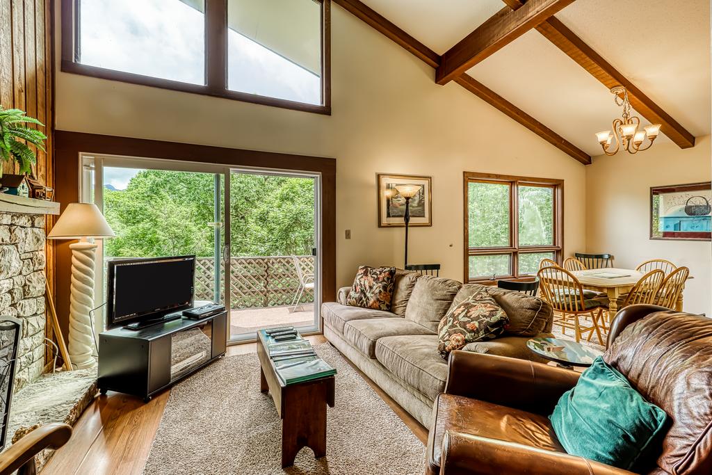 Bee Branch 11 - thumb 2