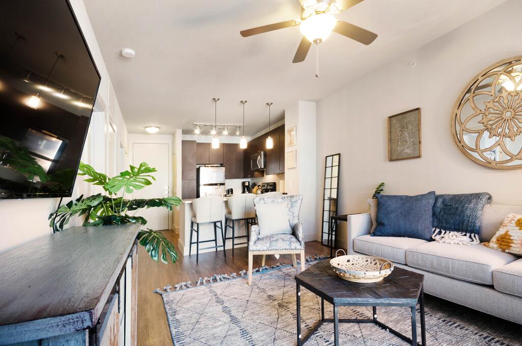 Bell Knox Apartments - thumb 0