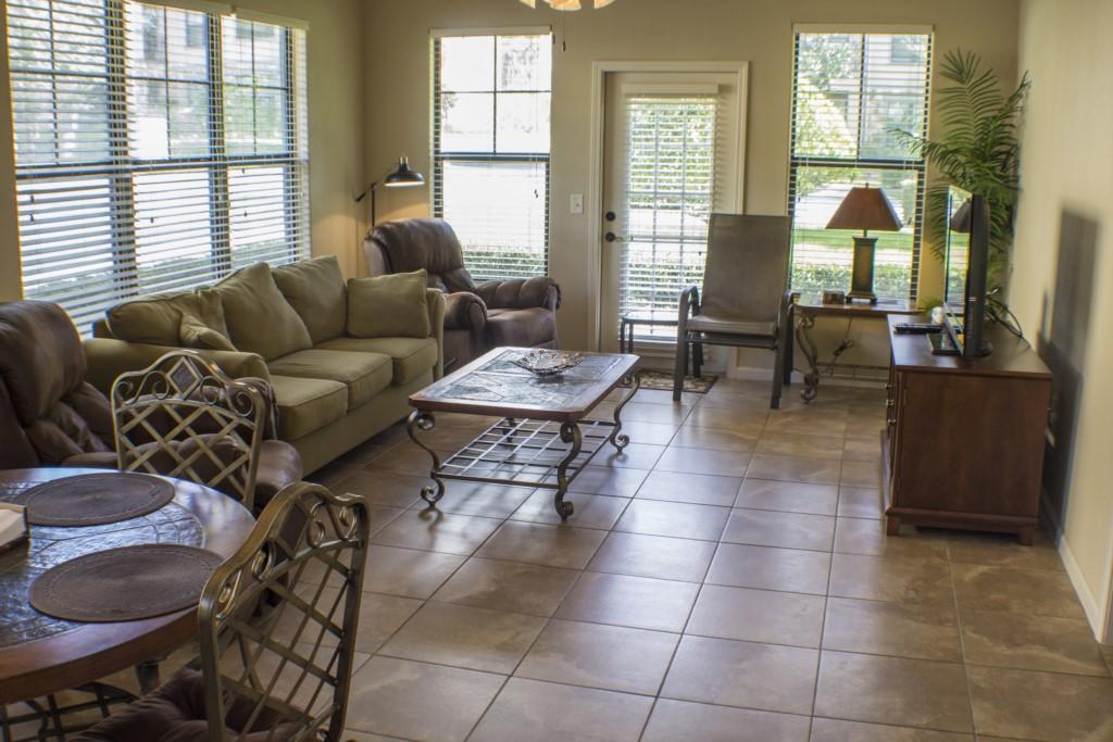 Bella Piazza Condo #246932 - thumb 1