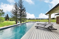 Bella Terra Chef's Kitchen Waterfall Pool  Spa home Tourism Bookings