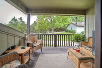 Bella Vista Townhome w and Patio and Golf Course Views USA Accommodation