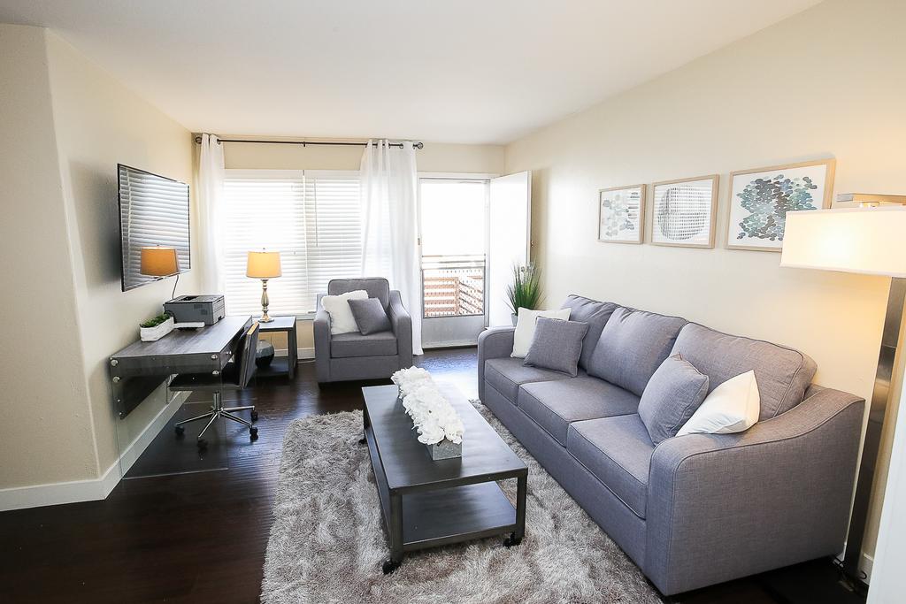 Belmont Heights Long Beach- King Bed - Fast WiFi - Free Parking - thumb 2