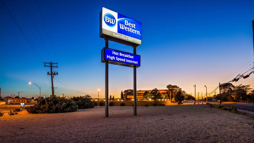 Best Western Executive Inn - thumb 1