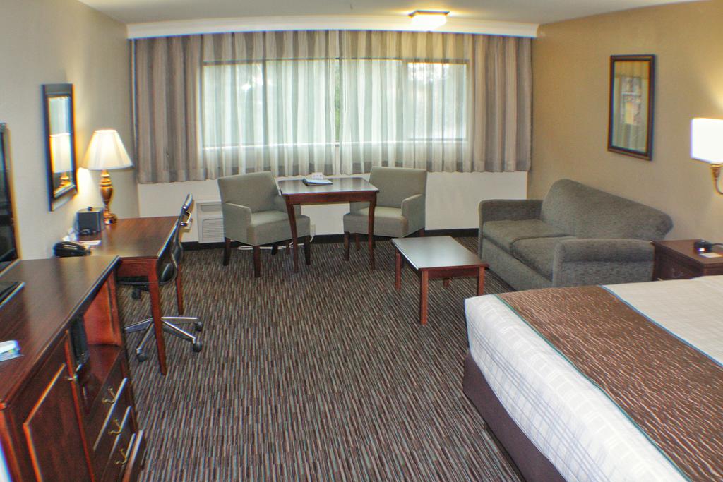 Best Western Plus Inn At The Vines - thumb 2