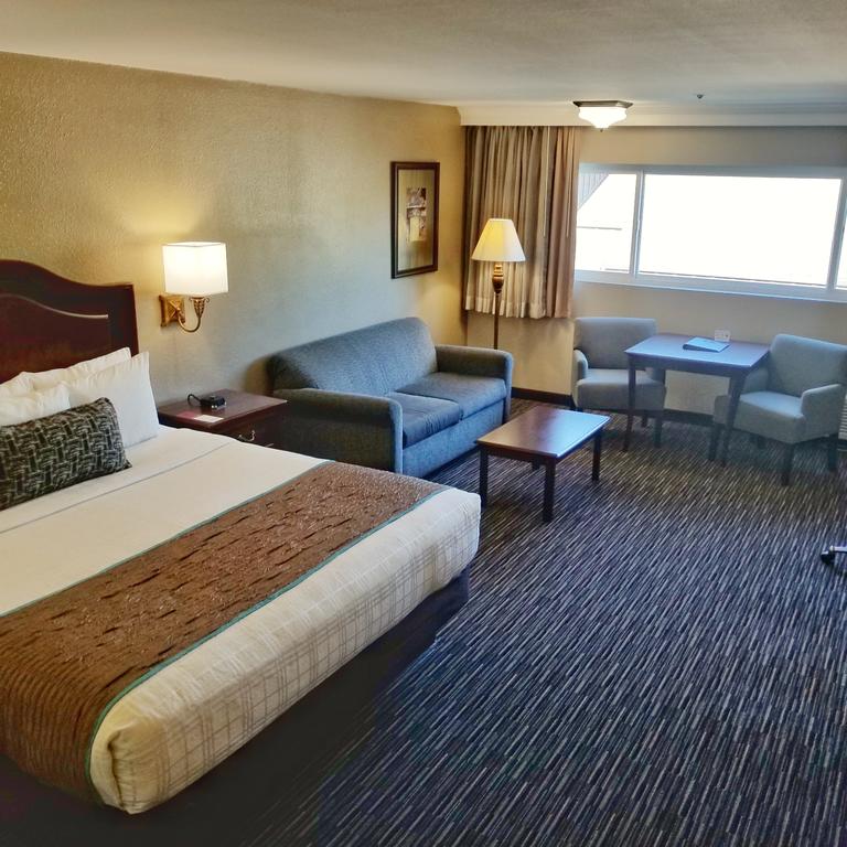 Best Western Plus Inn At The Vines - thumb 3