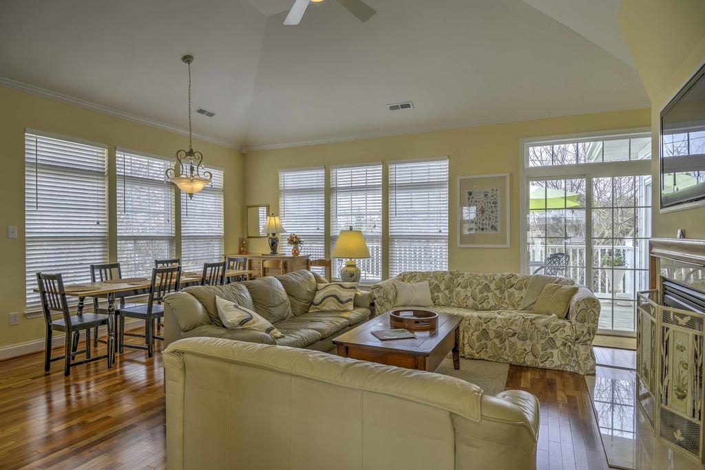 Bethany Beach House- 1000 Feet From The Ocean! - thumb 2