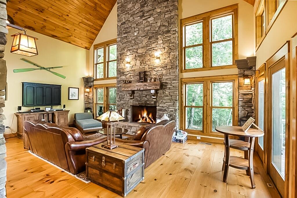 Big Canoe Luxury - thumb 0