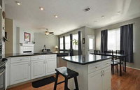 Big House south of Round Rock Hotels Santiago