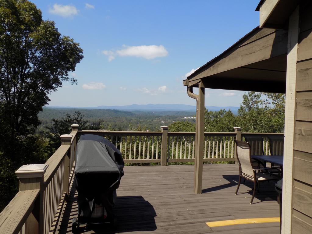 Birds Eye View Cabin - thumb 1