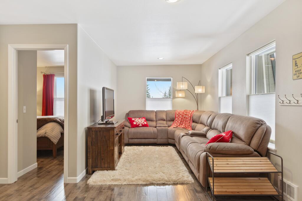 Black Bear Ski Condo - thumb 2