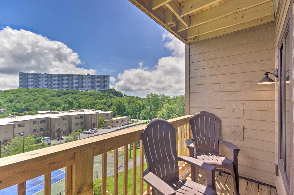 Blue Ridge Mtn Resort Condo W/ Fireplace+View - thumb 0