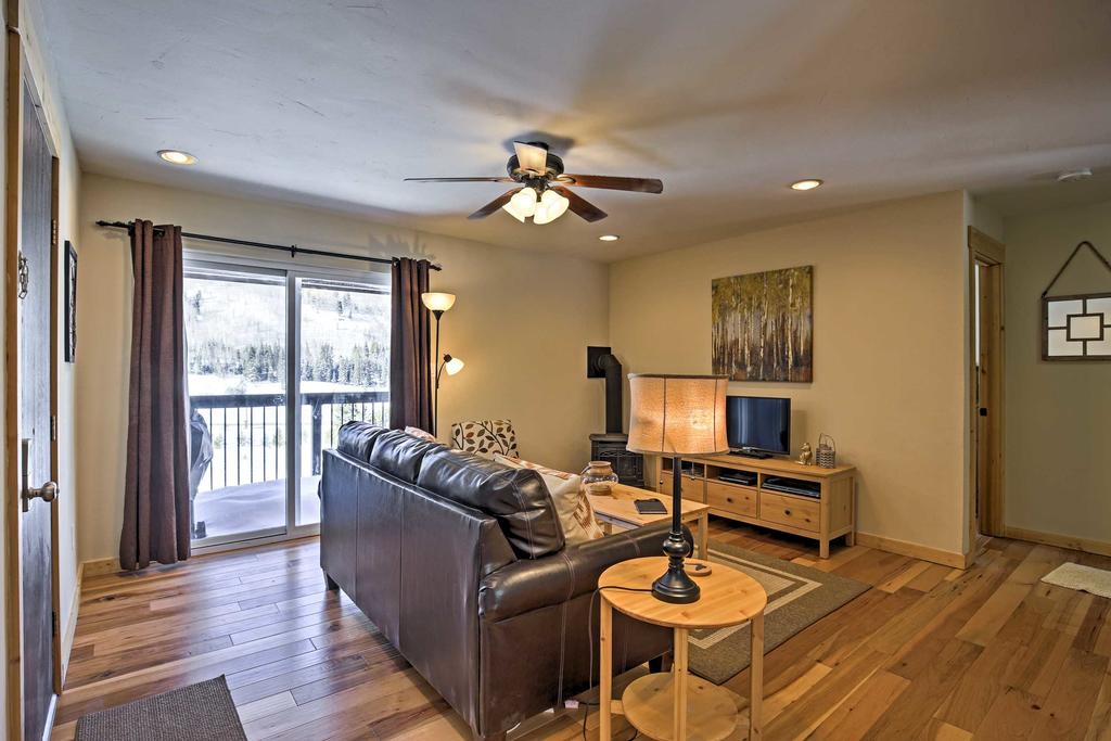 Blue River Condo With Mtn Views, Less Than 8Mi To Breck Ski! - thumb 2