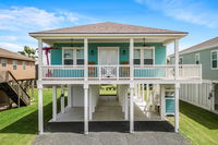 Blue Warbler - 4 Bedrooms and 4 min walk to beach Tourism Bookings