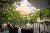 Blues Escape Home Tourism Bookings