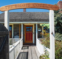 Boatbuilders Cottage - USA Accommodation