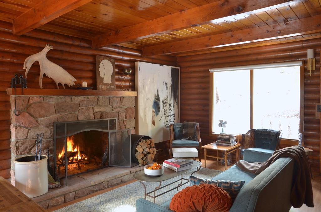 Boutique & Artsy Log Cabin In North Lake Tahoe! - thumb 0