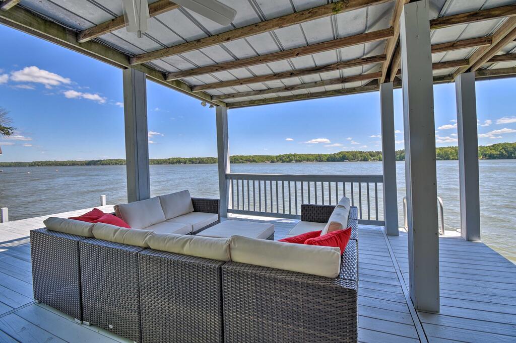 Bracey Home On Lake Gaston - Furnished 2-Story Dock - thumb 1