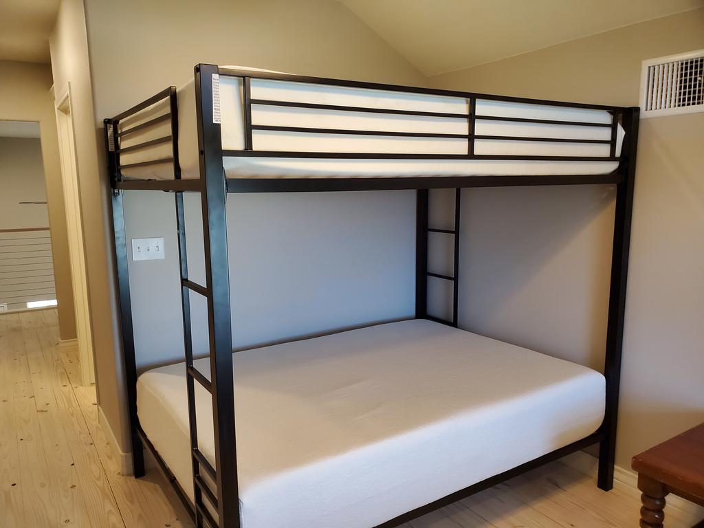 Brand New 3/3! Private Fishing Pier With Dock Space! Pool! AMAZING Views! - thumb 2