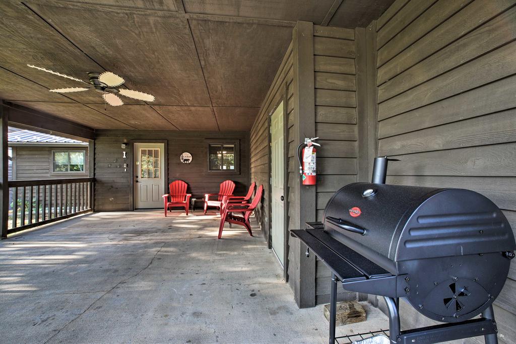 Branson Area Condo With Pool & Fishing Lake Access! - thumb 3