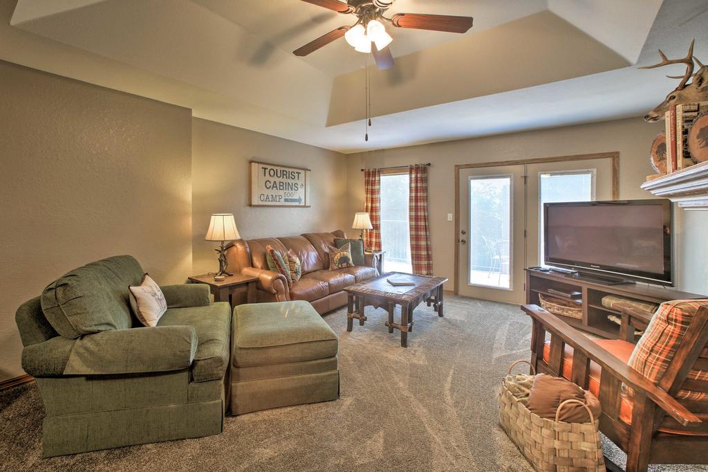 Branson Area Condo With Pool & Fishing Lake Access! - thumb 1