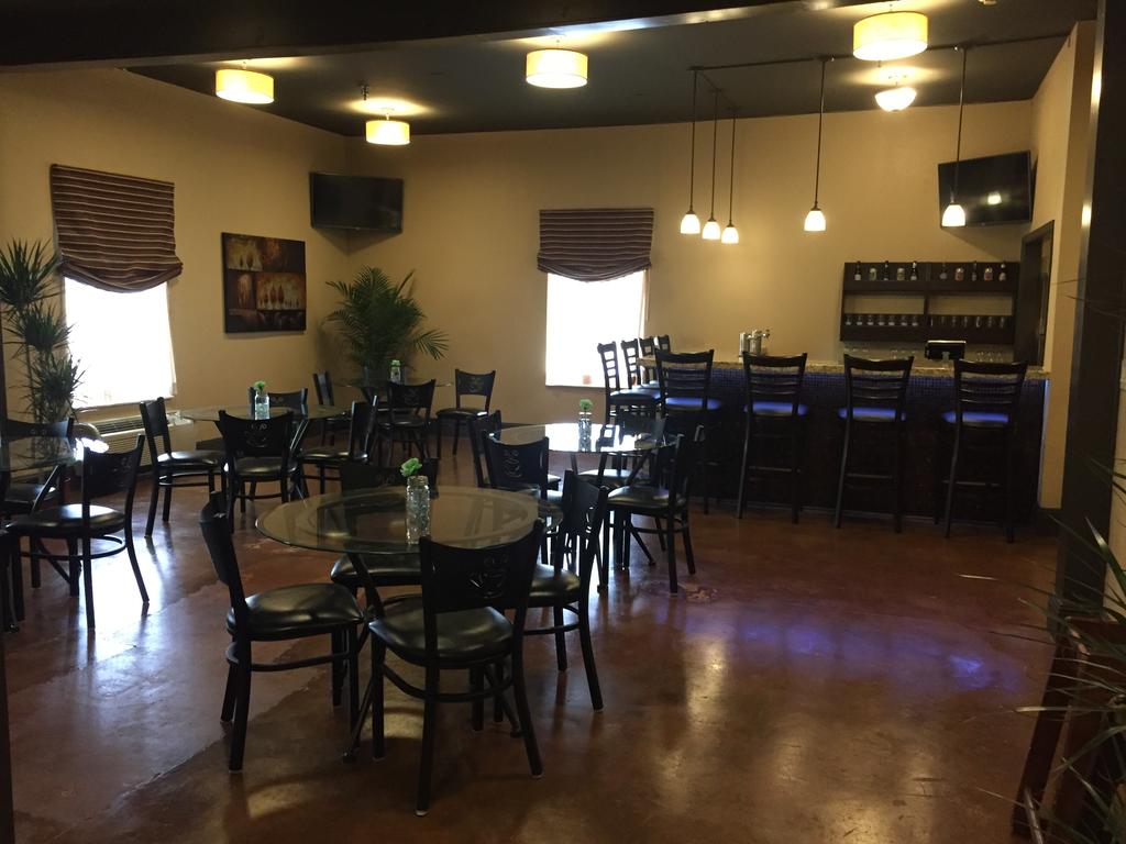 Brentwood Suites - thumb 2