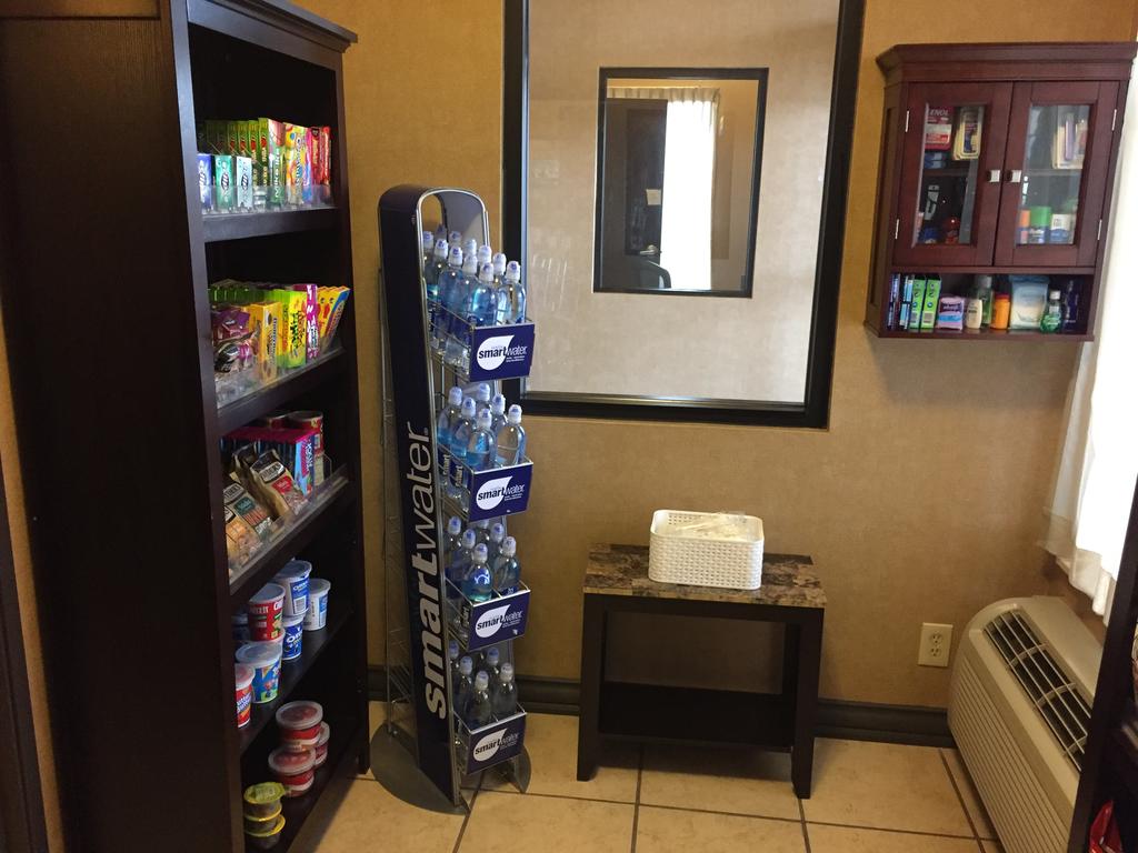 Brentwood Suites - thumb 1