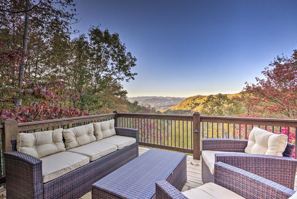 Brevard Chalet W/ Stunning Blue Ridge Mtn. Views! - thumb 0