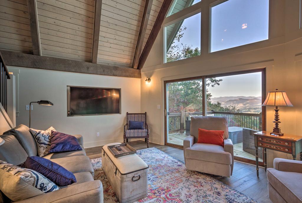 Brevard Chalet W/ Stunning Blue Ridge Mtn. Views! - thumb 3