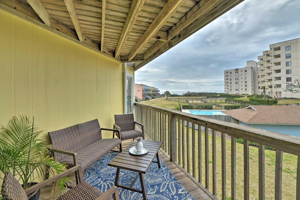 Bright Emerald Isle Condo With Private Beach Access! - thumb 1