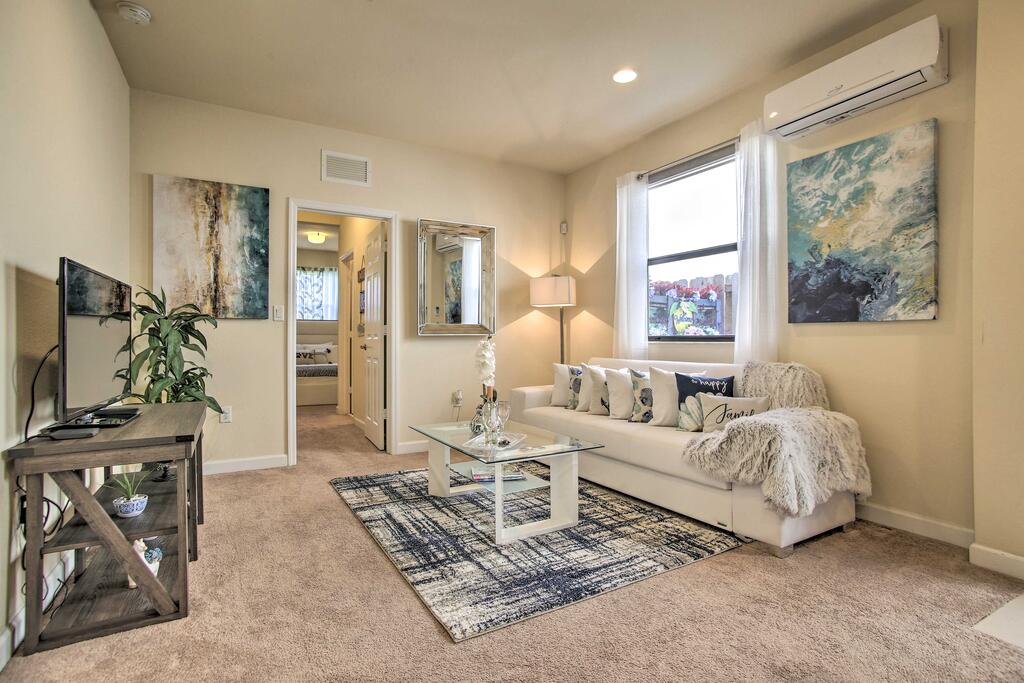 Bright South Florida Getaway Near Parks & Bay - thumb 0