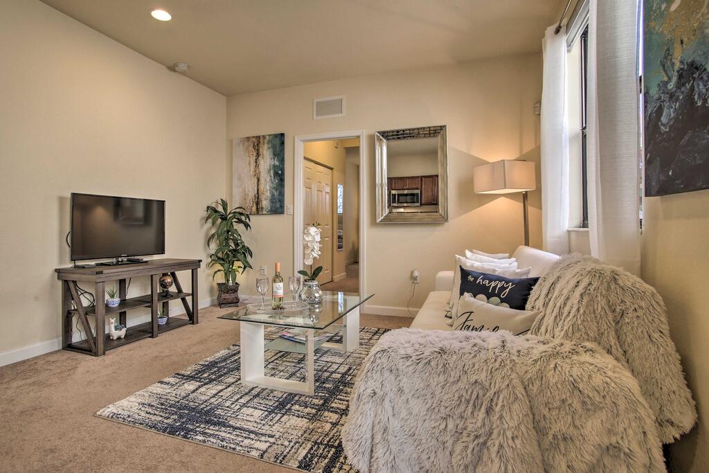 Bright South Florida Getaway Near Parks & Bay - thumb 3