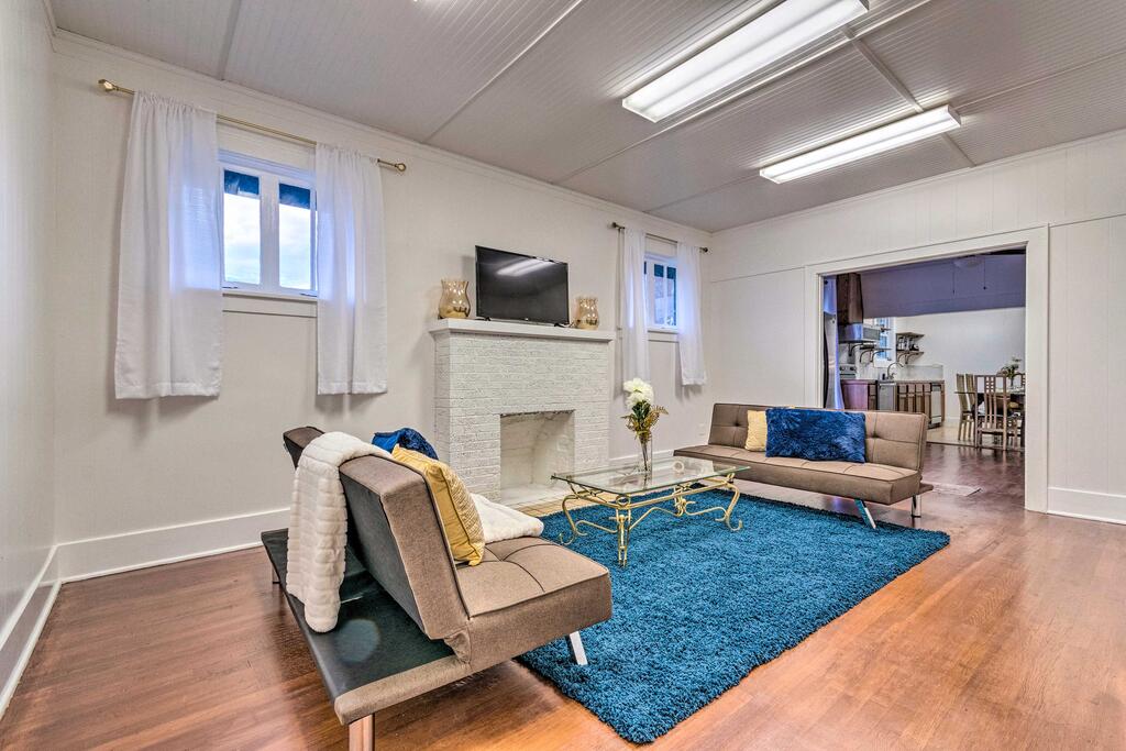 Bright Updated Home, 1 Mi To Hot Springs NP! - thumb 0