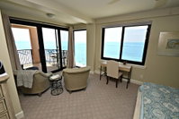 Broadmoor 1002 Condo Tourism Bookings