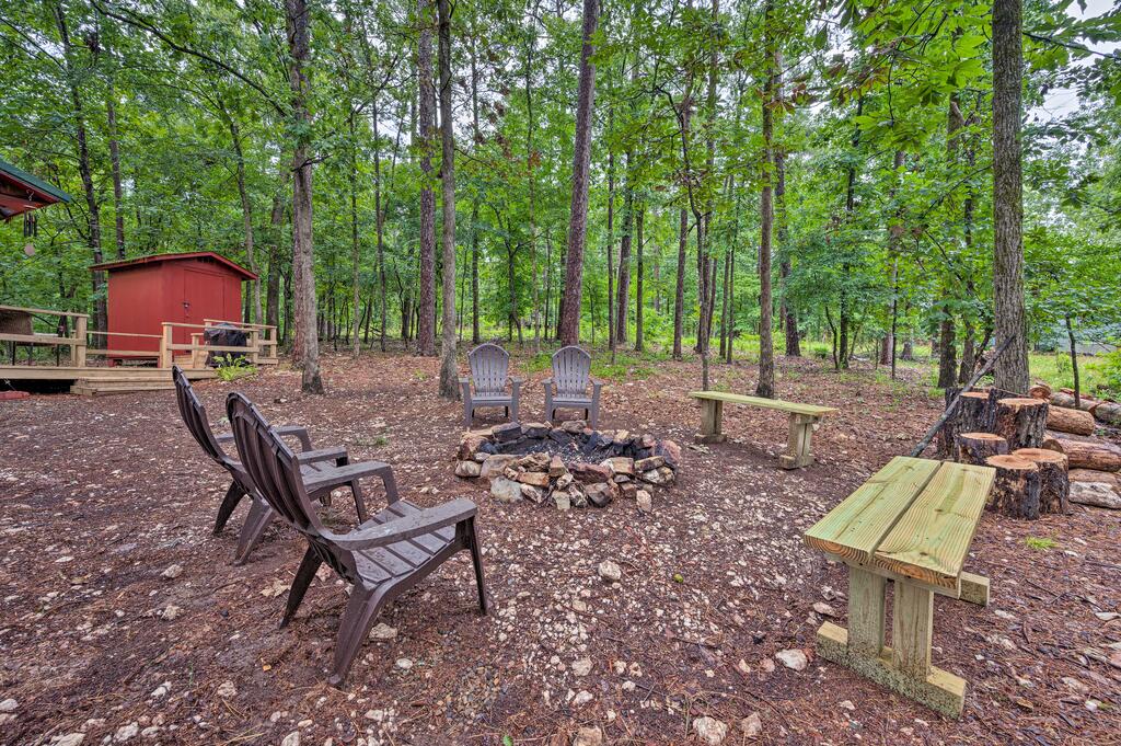 Broken Bow Cabin 3 Mi To Beavers Bend Marina! - thumb 1
