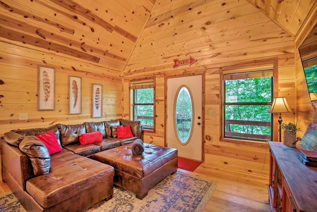 Broken Bow Cabin With Deck On Mountain Fork River! - thumb 3