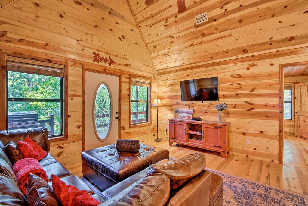 Broken Bow Cabin With Deck On Mountain Fork River! - thumb 2
