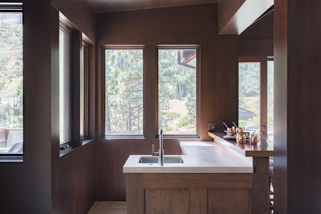 Bronson By AvantStay - thumb 1