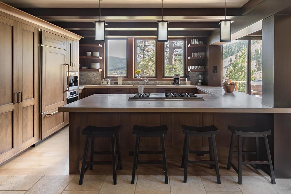 Bronson By AvantStay - thumb 3