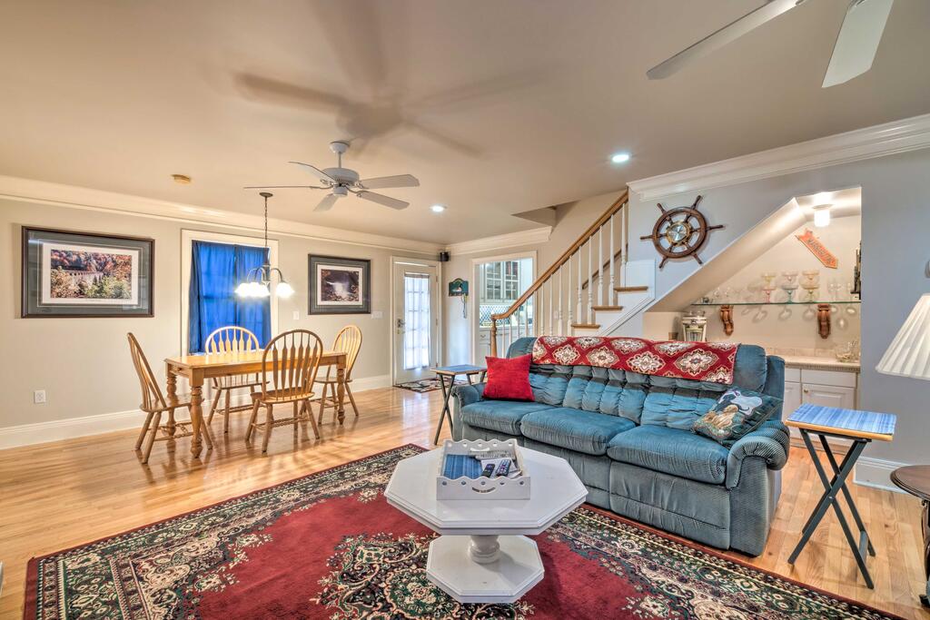 Bucolic Cottage With Fire Pit, 2 Mi To Marina! - thumb 1